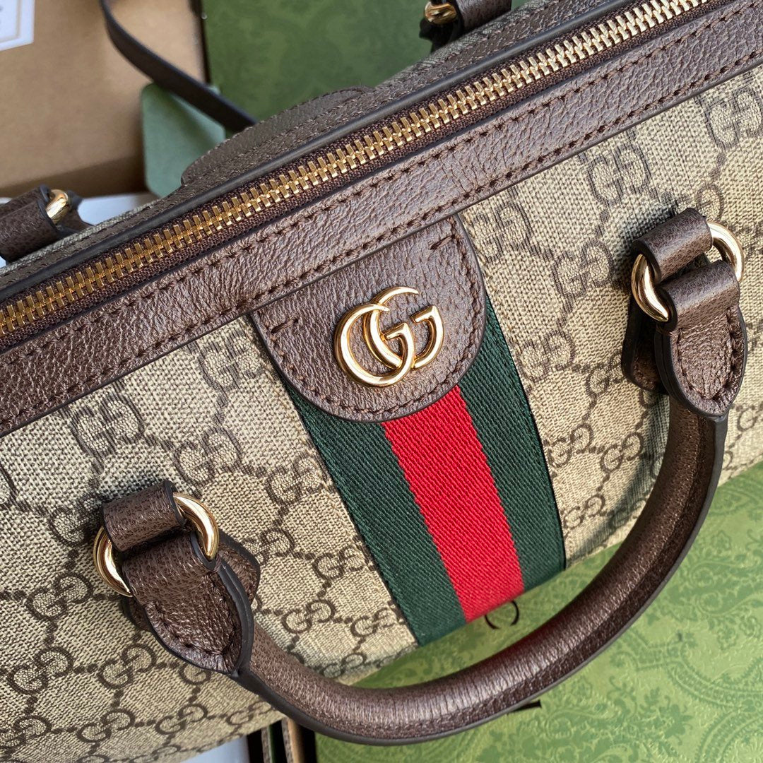 Gucci Supreme